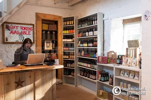 Beer Revolution, Hay