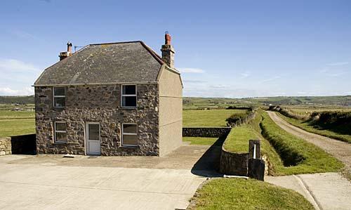 Punt Gwynedd holiday cottage at Towyn, Abersoch