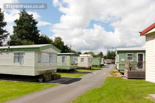 Caravan drive at Woodland Park - Vale Holiday Parks