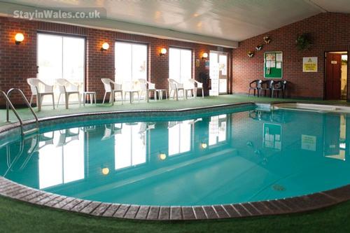 Indoor pool at Ocean Heights, Vale Holiday Parks