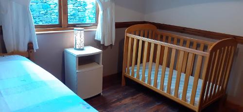 Full size cot