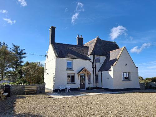 Castell Coch sleeps 9