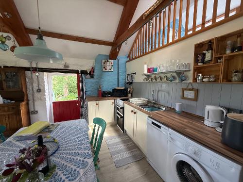 Well equipped kitchen