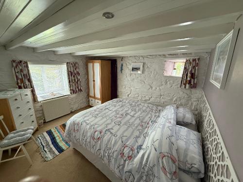 Downstairs King size converts to singles