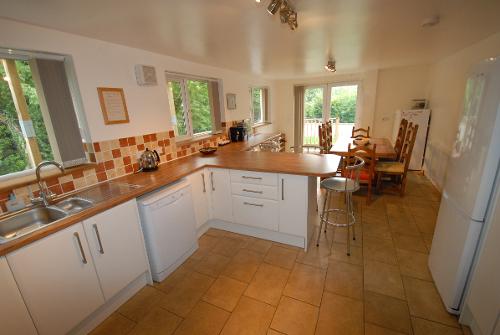 Spacious with access to enclosed garden