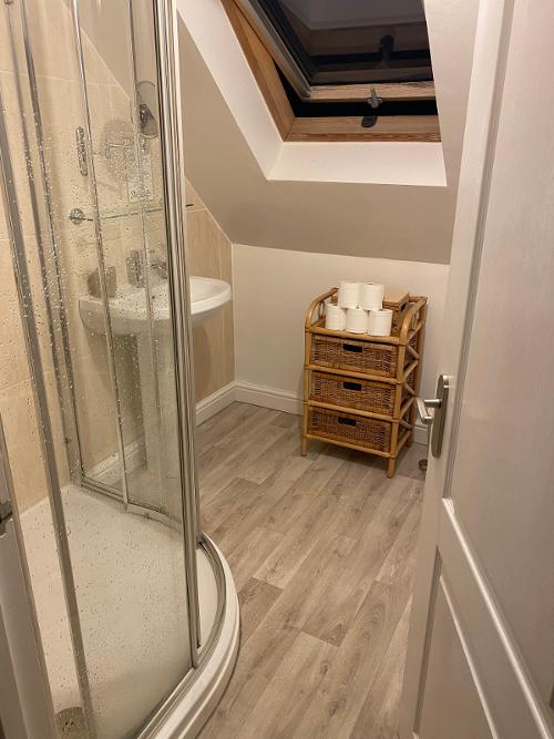 En Suite Shower Room