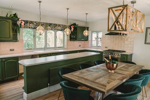 Kitchn and dining area