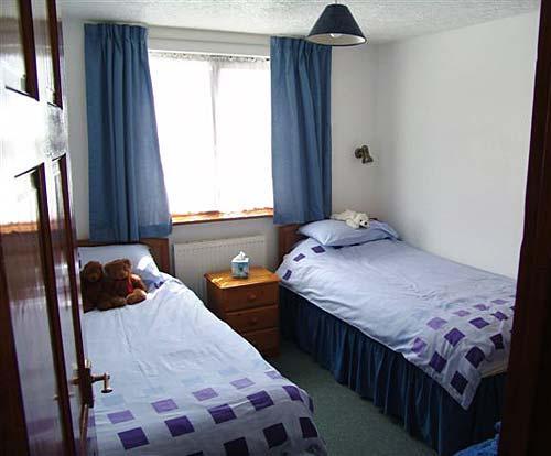 twin bedroom
