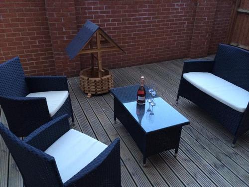 decking area