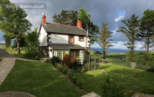 spectacular views to the sea