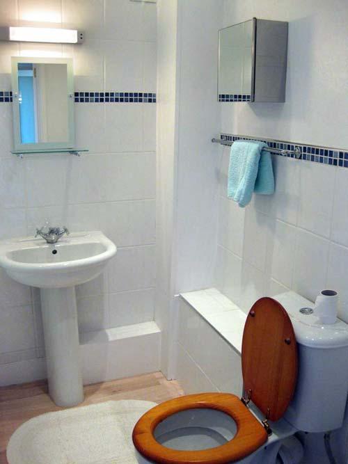 ensuite bathroom