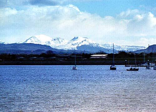 snow on snowdonia