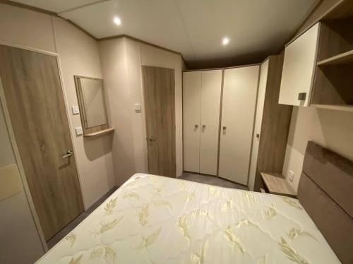 Double bedroom with ensuite