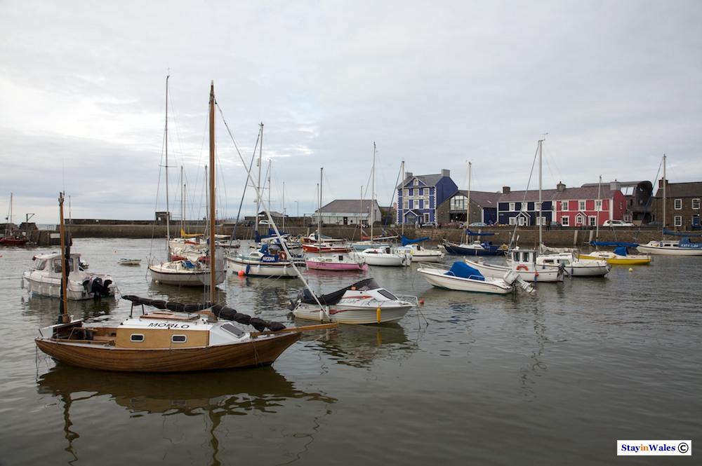 Aberaeron harbour and Pen Cei