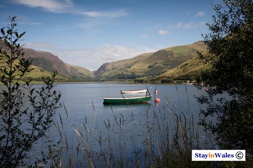 Tal-y-Llyn lake