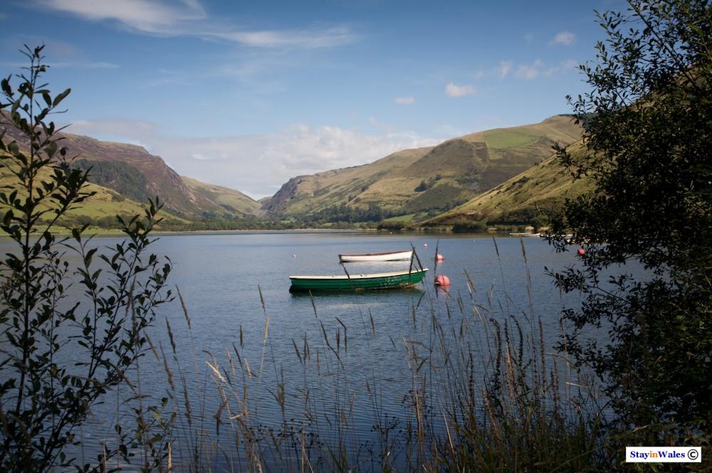 Tal-y-Llyn lake