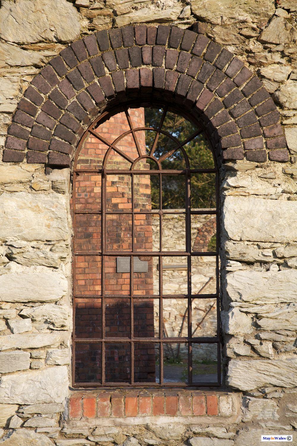 Brick shed, Breakwater Park
