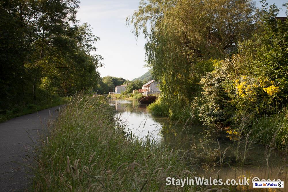 Monmouthshire Canal at Pontywaun